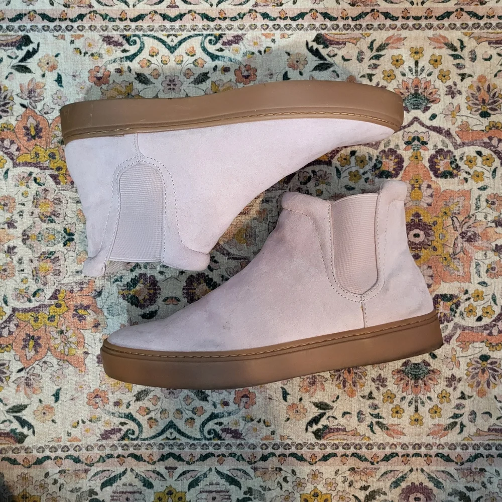 H&M Size 8.5 Women's Light Pink Suede Ankle Boots Pull On Booties